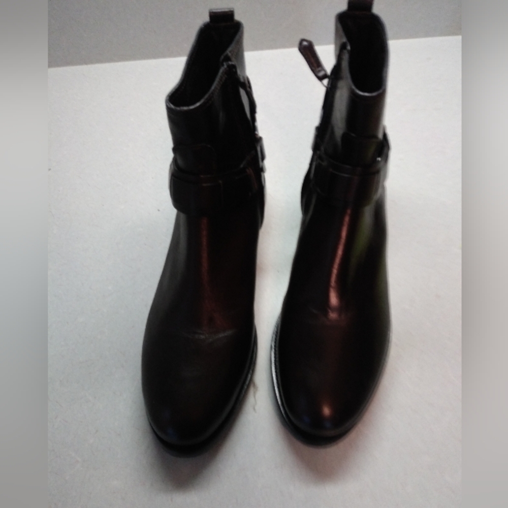 Tory Burch Leather Ankle Booties